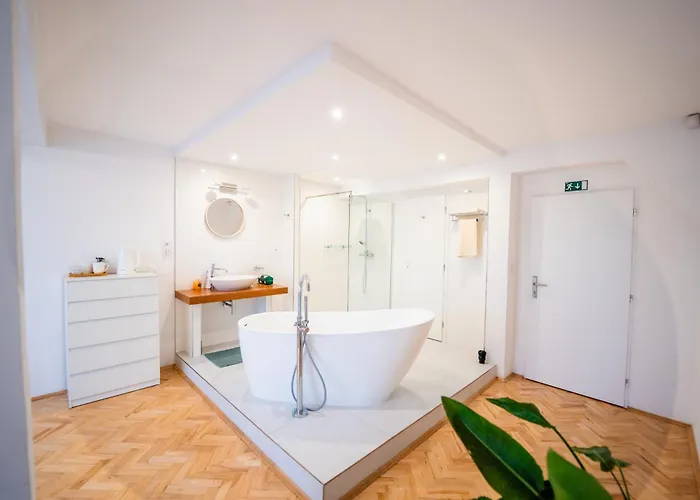 Alia Loft Апартаменты